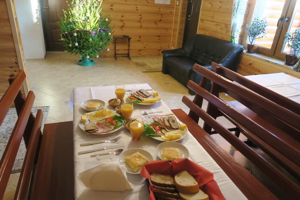 Cztery Pory Roku Pensionat Białowieża Eksteriør billede
